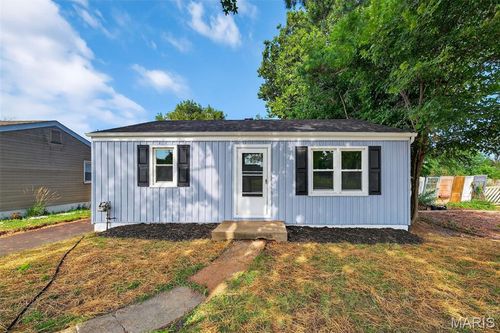8509 Mackenzie Rd, Saint Louis, MO, 63123-3432 | Card Image