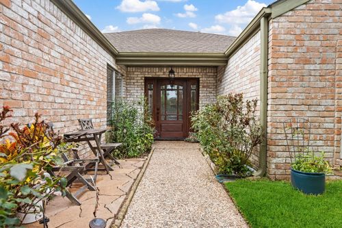7822 Rollingbrook Dr, Houston, TX, 77071-1707 | Card Image