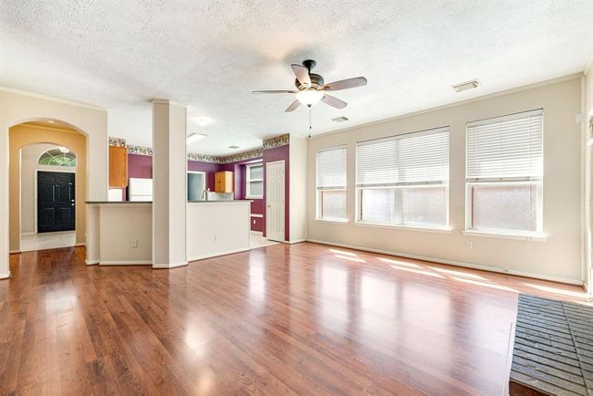 20535 Spring Bluff Ln, House other with 3 bedrooms, 2 bathrooms and 2 parking in Spring TX | Image 8