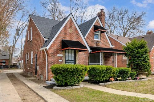 17212 Sunderland Rd, Detroit, MI, 48219-4201 | Card Image