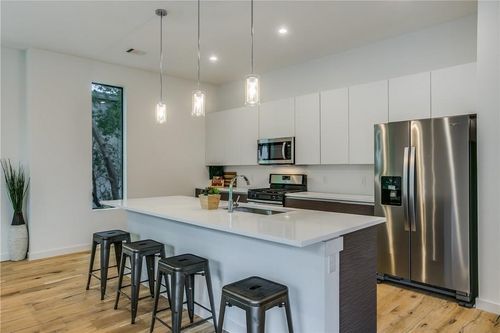 103-2627 Kimsey Dr, Dallas, TX, 75235-4703 | Card Image