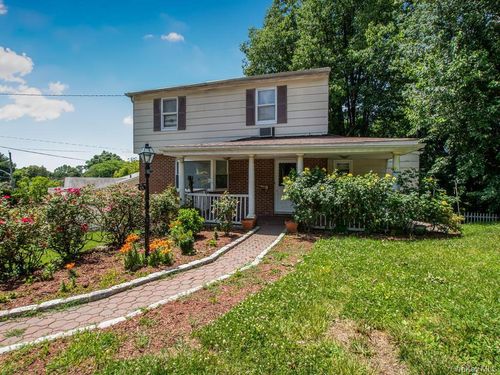 65 Sunset Dr, Yonkers, NY, 10704-2705 | Card Image