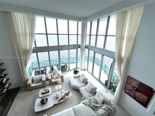 bl-48-1331 Brickell Bay Dr, Miami, FL, 33131-3690 | Card Image