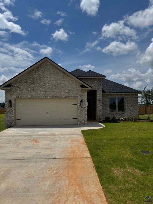 216 Farmland Cir, Perry, GA, 31069-7533 | Card Image