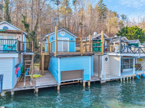 1700 W Lakeshore Dr, LANDRUM, SC, 29356-9640 | Card Image