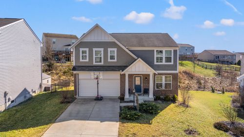9542 Meadow Lake Dr, Alexandria, KY, 41001-8279 | Card Image