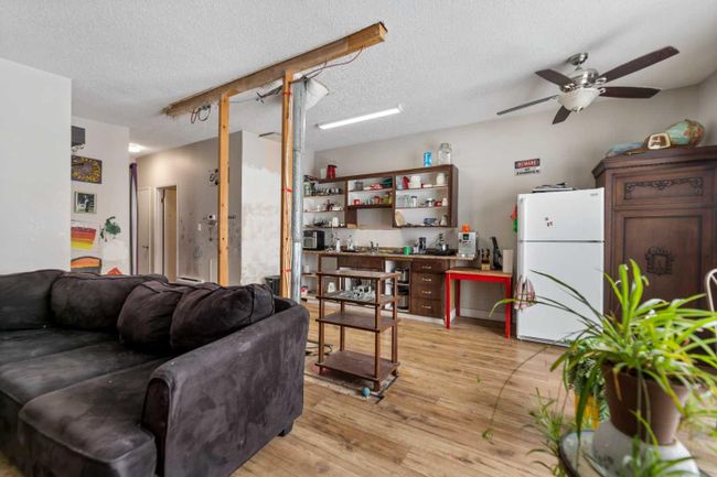 61 Huntford Close Ne, Home with 2 bedrooms, 1 bathrooms and 2 parking in Calgary AB | Image 8