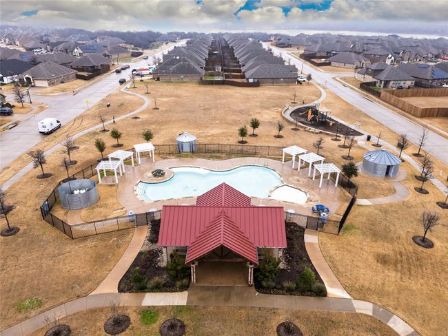 Community pool | Image 35
