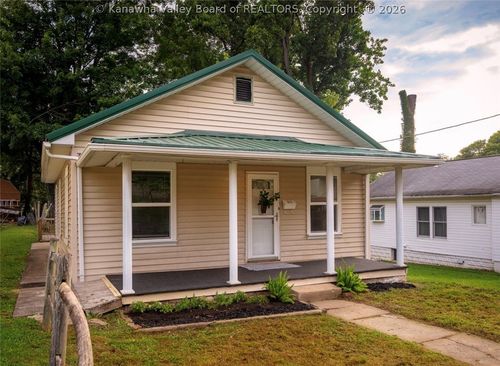 211 Forest Cir, South Charleston, WV, 25303-1920 | Card Image