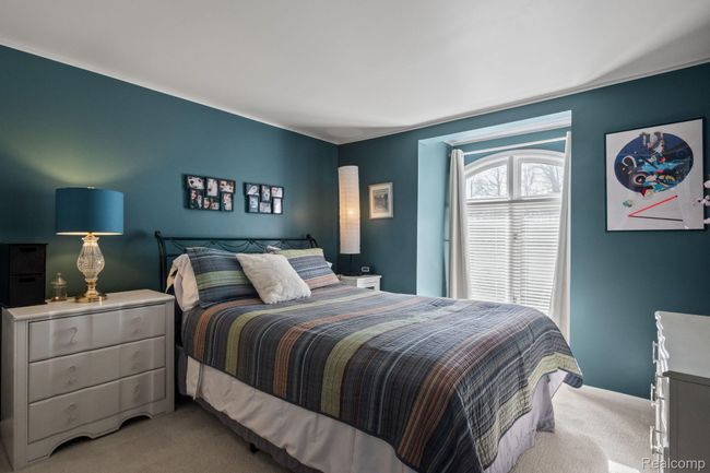 1339 Knollcrest Cir, Condo with 3 bedrooms, 3 bathrooms and null parking in Bloomfield Hills MI | Image 21