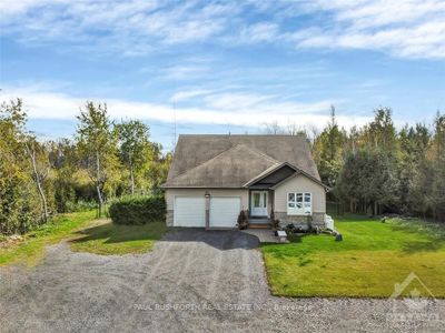 3710 Paden Rd, House other with 4 bedrooms, 4 bathrooms and 10 parking in North Gower ON | Image 2