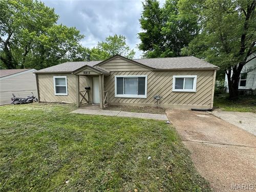 9815 Vickie Pl, Saint Louis, MO, 63136-1912 | Card Image