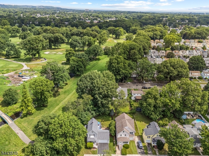 Residential in Bloomfield Twp. 2