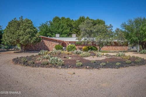 4735 Campbell Rd, Las Cruces, NM, 88007-5404 | Card Image