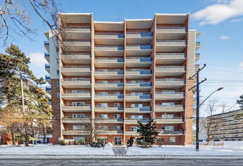 704-15 Elizabeth St N, Mississauga, ON, L5G2Z3 | Card Image