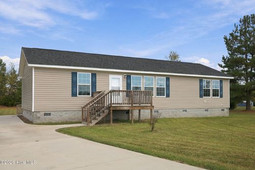 2203 Mohawk Ct, Farmville, NC, 27828-9588 | Card Image