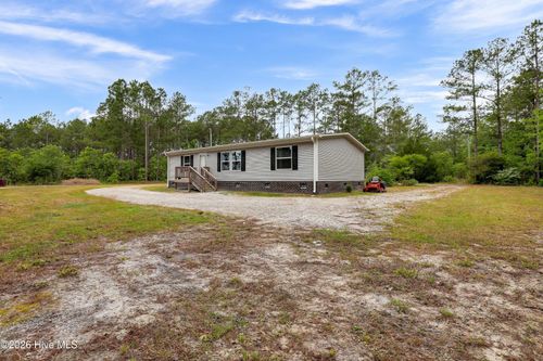 233 Old Folkstone Road, Holly Ridge, NC, 28445 | Card Image