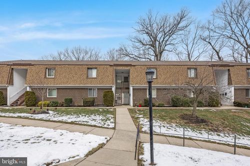 apt-c12-411 Stiles Ave, MAPLE SHADE, NJ, 08052-1185 | Card Image