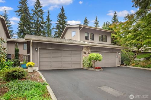 110l-151 141st Pl Ne, Bellevue, WA, 98007-6911 | Card Image