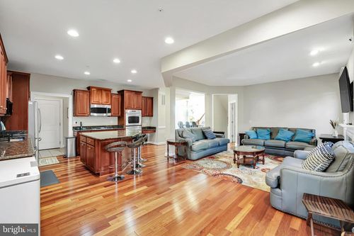 3037 Moore Ln, KENSINGTON, MD, 20895-2203 | Card Image