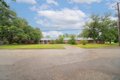 911 S Helen St, Overton, TX, 75684-1916 | Card Image