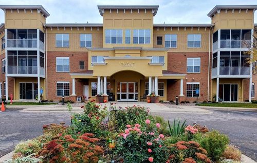 unit-104-15001 Burnhaven Dr, Burnsville, MN, 55306-6239 | Card Image