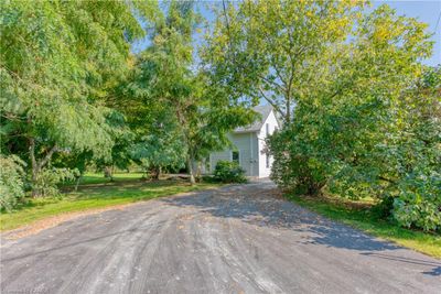 660 7 Th Line Rd, House other with 3 bedrooms, 2 bathrooms and 8 parking in Wolfe Island ON | Image 3