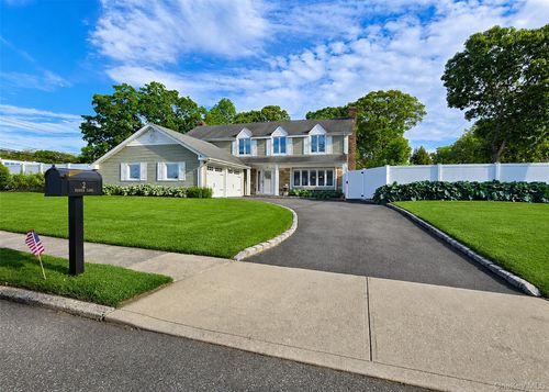 2 Sussex Ln, Lake Grove, NY, 11755-2537 | Card Image