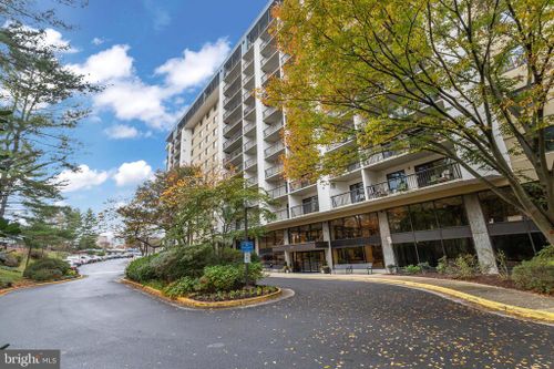 1030-3800 Powell Lane, FALLS CHURCH, VA, 22041 | Card Image