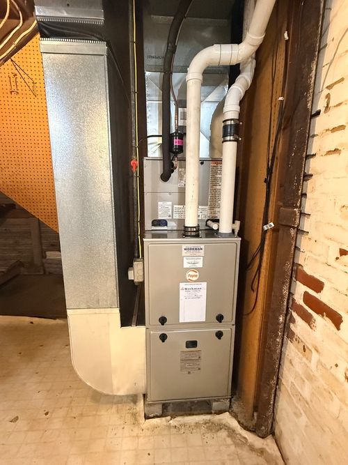 503 E Main St, Morrison, IL, 61270-3053 | Card Image