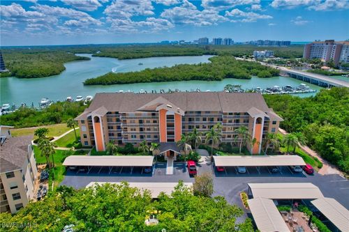 apt-107-300 Horse Creek Dr, NAPLES, FL, 34110-6012 | Card Image