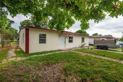 1610 Nw 120th St, House other with 5 bedrooms, 3 bathrooms and null parking in North Miami FL | Image 2