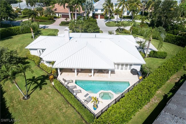 420 Palm Cir E, House other with 4 bedrooms, 4 bathrooms and null parking in Naples FL | Image 17