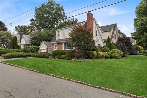 128 Bell Road, Eastchester, NY, 10583 | Card Image