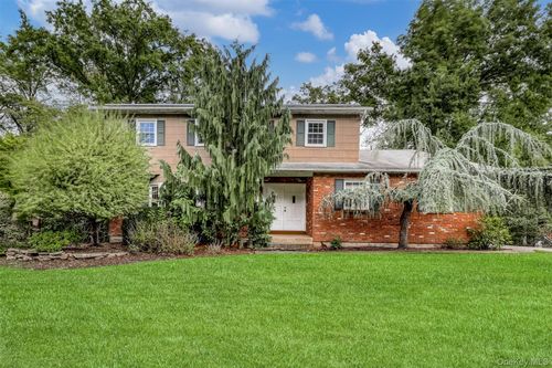 40 Ruth Dr, New City, NY, 10956-3939 | Card Image