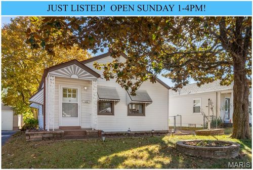 10704 Saint Matthew Ln, Saint Ann, MO, 63074-2617 | Card Image