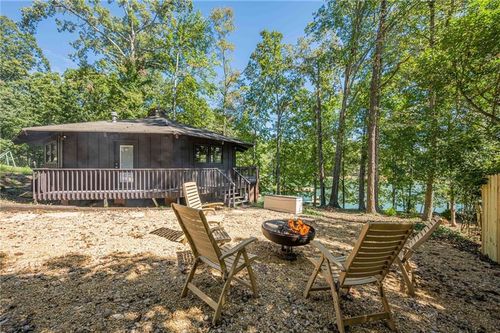 6535 Smith Cove Way, Cumming, GA, 30041-2068 | Card Image