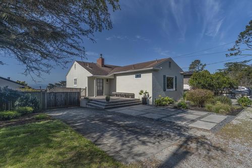 854 Kelmore St, Moss Beach, CA, 94038-9725 | Card Image
