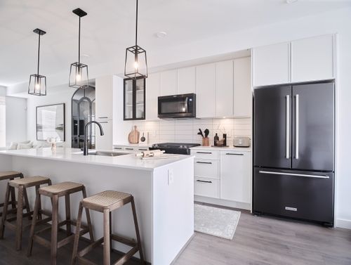 {{alt}} | Card Image