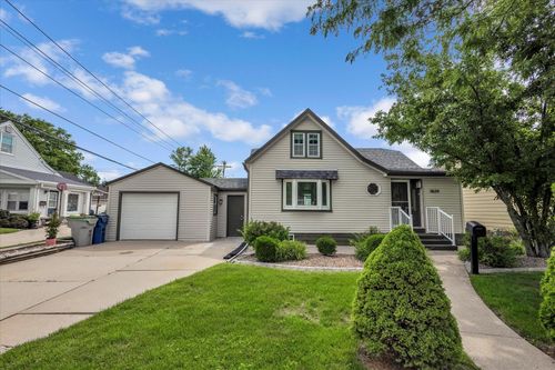 3634 S 88th St, Milwaukee, WI, 53228-1532 | Card Image