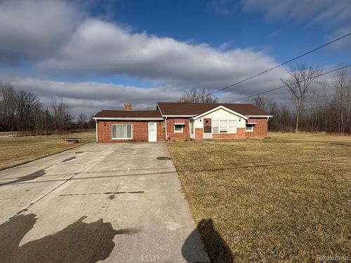 30605 25 Mile Road, New Baltimore, MI, 48051 | Card Image