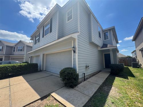 5715 Vinemont Ln, Houston, TX, 77084-2659 | Card Image