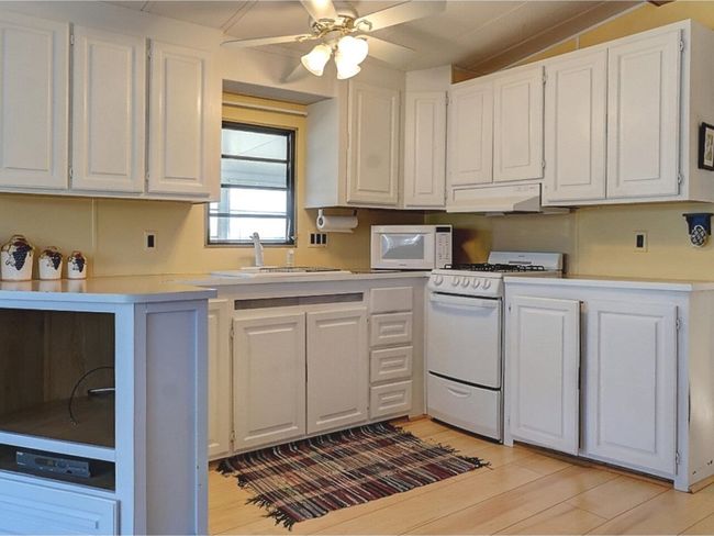 22 Empire Cir, House other with 1 bedrooms, 1 bathrooms and null parking in South Hero VT | Image 11