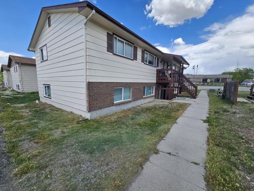 236 Curtis St, Evansville, WY, 82636-8571 | Card Image
