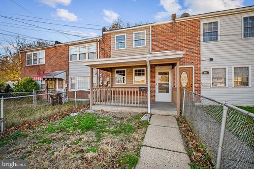 817 5th Ave, HALETHORPE, MD, 21227-3224 | Card Image