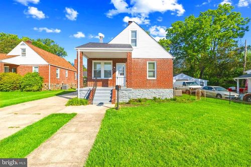 2004 Englewood Ave, GWYNN OAK, MD, 21207-5201 | Card Image