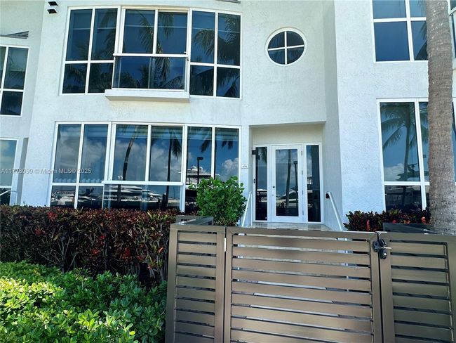 STE-4M - 400 Alton Rd, Condo with 1 bedrooms, 2 bathrooms and null parking in Miami Beach FL | Image 44