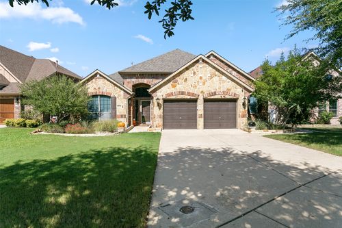 8121 Rock Elm Rd, Fort Worth, TX, 76131-3529 | Card Image