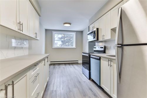 10-169 David St, Kitchener, ON, N2G1Y3 | Card Image