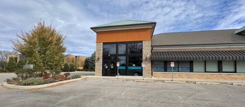 576-572-576 Metro Pl N, Dublin, OH, 43017-5317 | Card Image